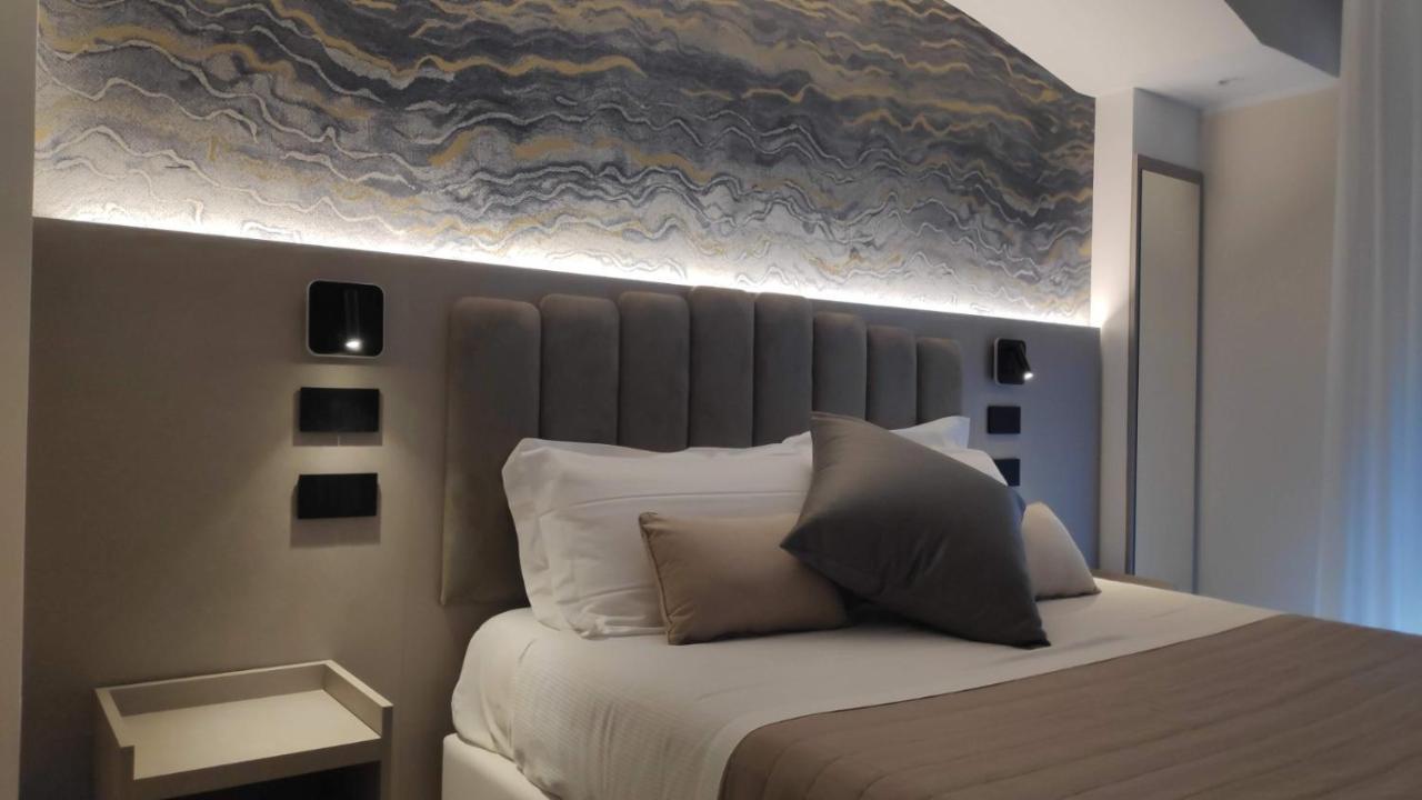 Hotel Ascot Riccione Bagian luar foto